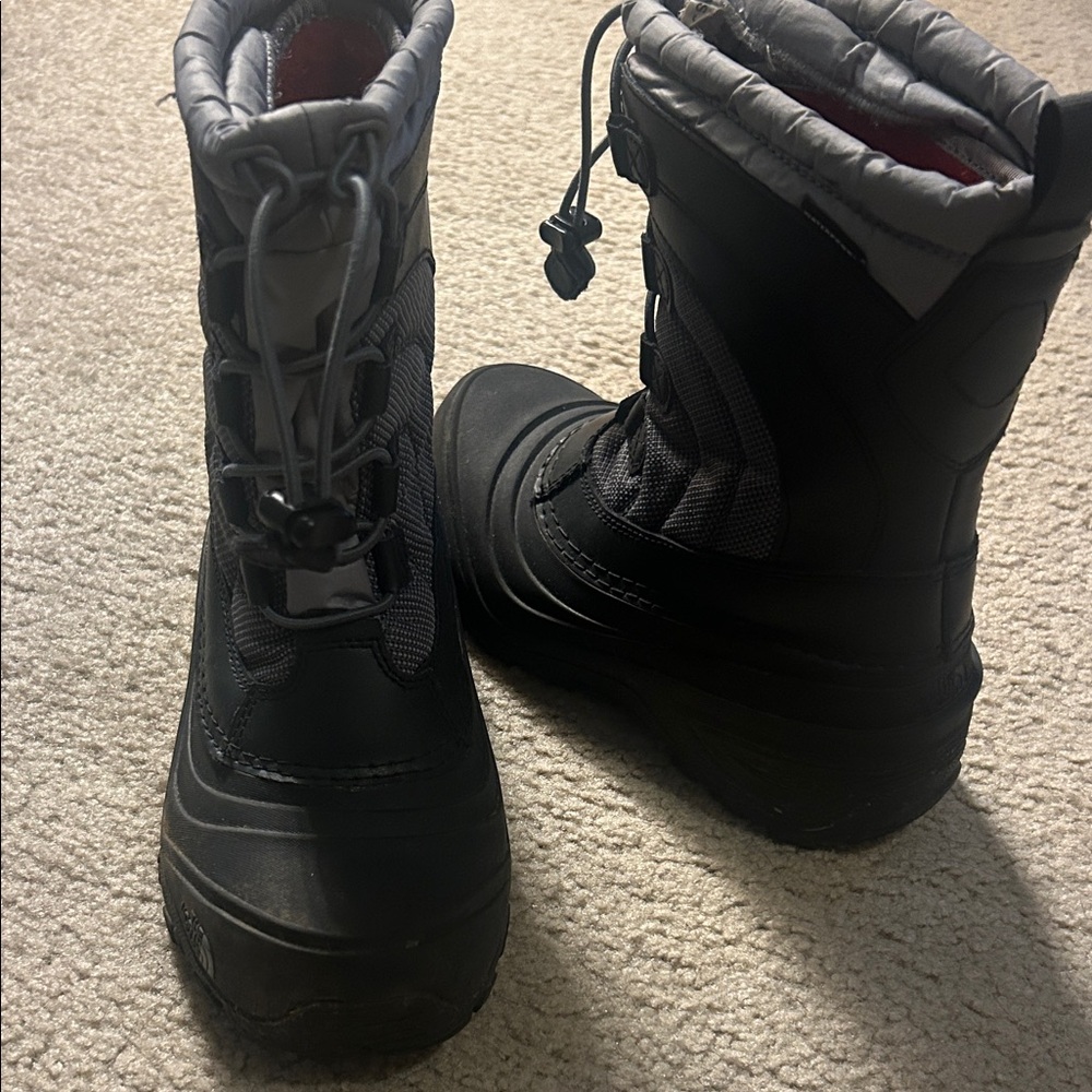 The North Face Kids Black Snow Boots